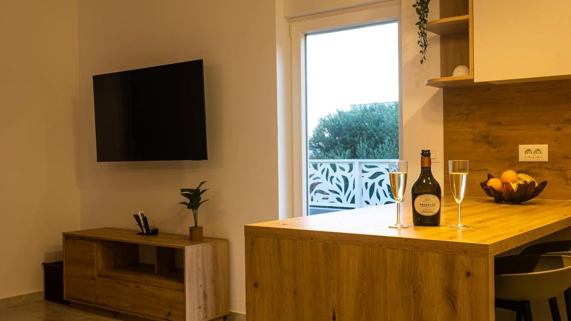 Luxury Poolside Oasis Split Apartment Trogir 0*,